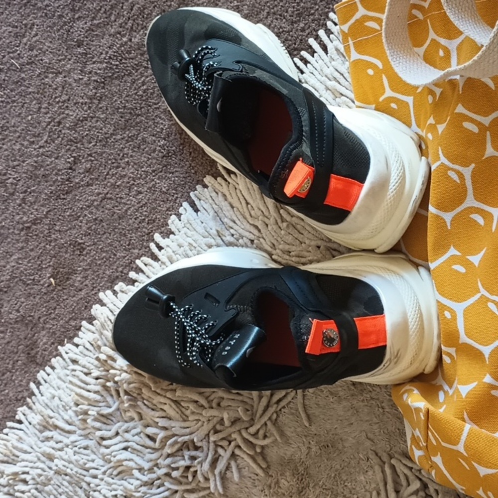 Steve Madden shoes